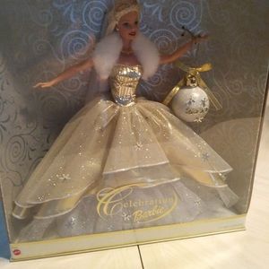 PRICE DROP! Barbie Doll collectible. SE 2000